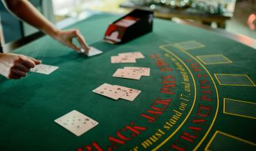 De bedste og værste starthænder i blackjack